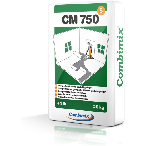 Combimix CM 750 S 20 kg bag showing a worker applying self-leveling floor compound in a room, labeled as a superflow for thin floor coverings.